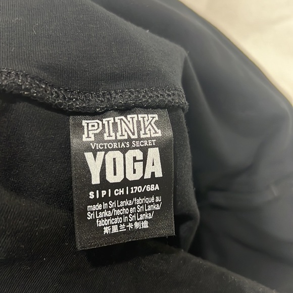 💜Pink VS Yoga Leggings - Picture 13 of 16